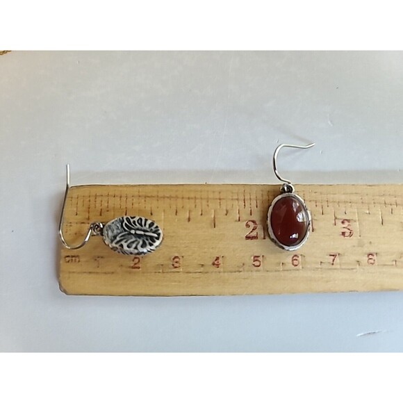 Dangling Red And Silver Tone Metal Pierced Earrings Vintage - Picture 8 of 10